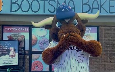 T-Bone Visits Bootsma Bakery