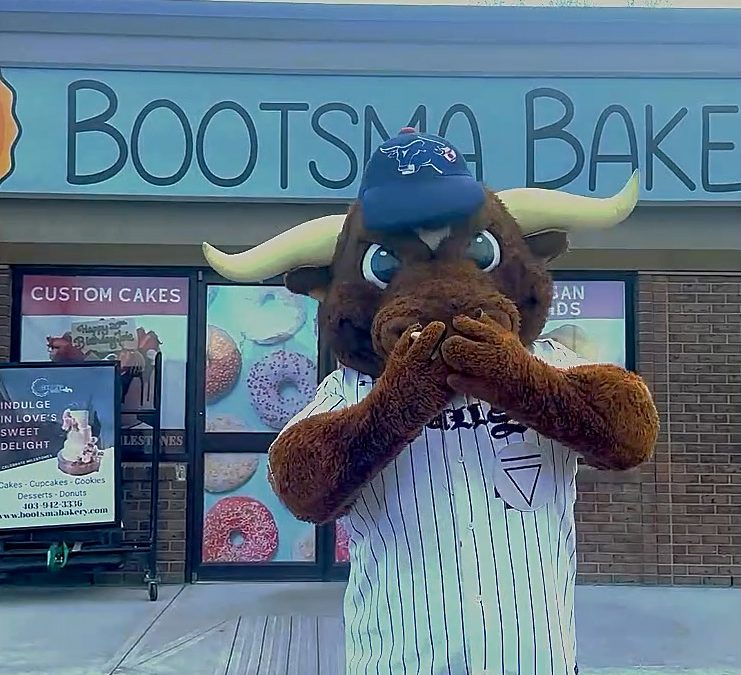 T-Bone Visits Bootsma Bakery